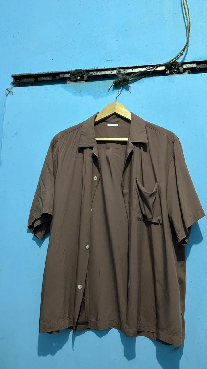 Kemeja Coklat Polos Cowok